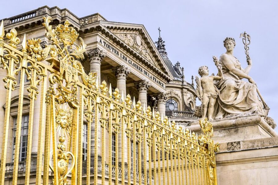 From Paris: Versailles Palace & Gardens with Transportation - The audio guide app: how to make it actually work for you