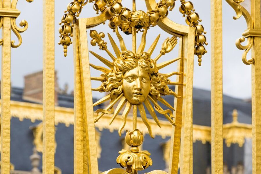 Paris: Palace of Versailles Guided Tour with Bus Transfers - Who this Versailles tour is best for