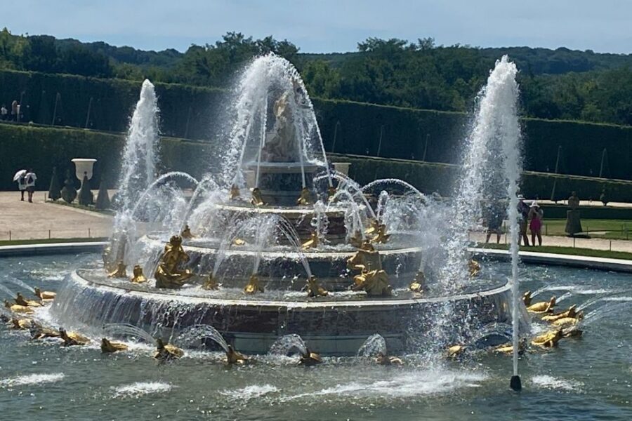 Private Fontainebleau, Versailles, Trianon from Paris - Lunch in Fontainebleau: plan the hour, don’t fight it