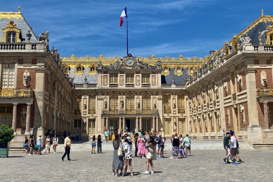 Private Fontainebleau, Versailles, Trianon from Paris - Château de Fontainebleau: why the first palace feels calmer