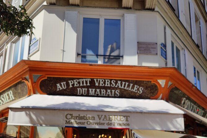 Private Full Day Paris trip including Louvre and Versailles with Pickup - Hôtel de Ville and a Fast Orientation on City Landmarks