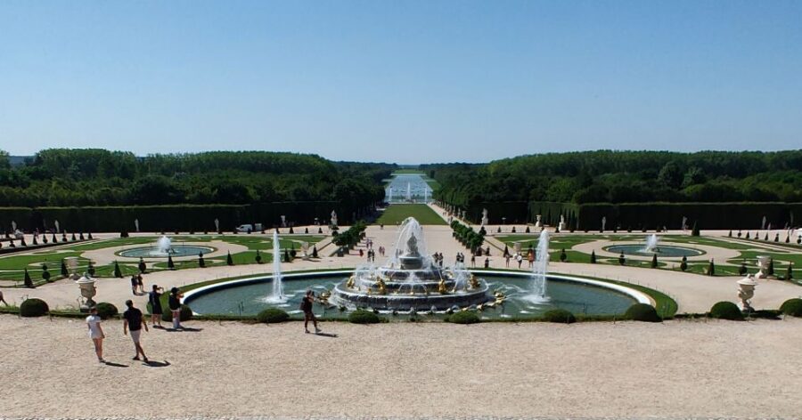 Versailles: Garden Private Guided Tour & Palace Entry Ticket - Neptune Fountain, Mirror Pool, and the Myths Behind the Water