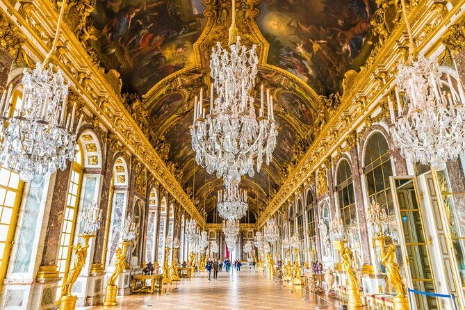 Versailles Palace Guided Tour with Gardens Access - Key things to know before you go