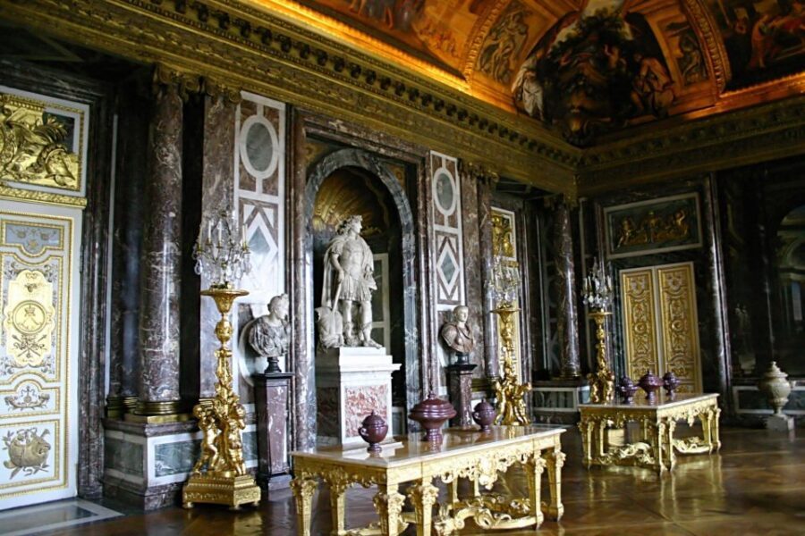 Versailles: Skip-the-Line Guided Tour of Palace with Gardens - Crowds, Timing, and Audio: The Practical Reality at Versailles