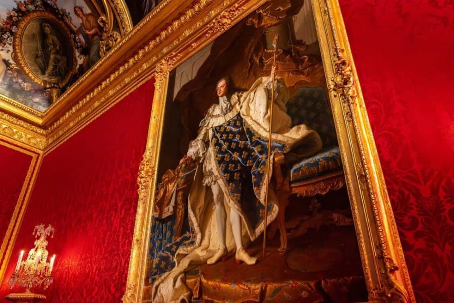Versailles: Skip-the-Line Versailles Palace and Gardens Tour - Louis XIV court power: art, etiquette, and control you can spot